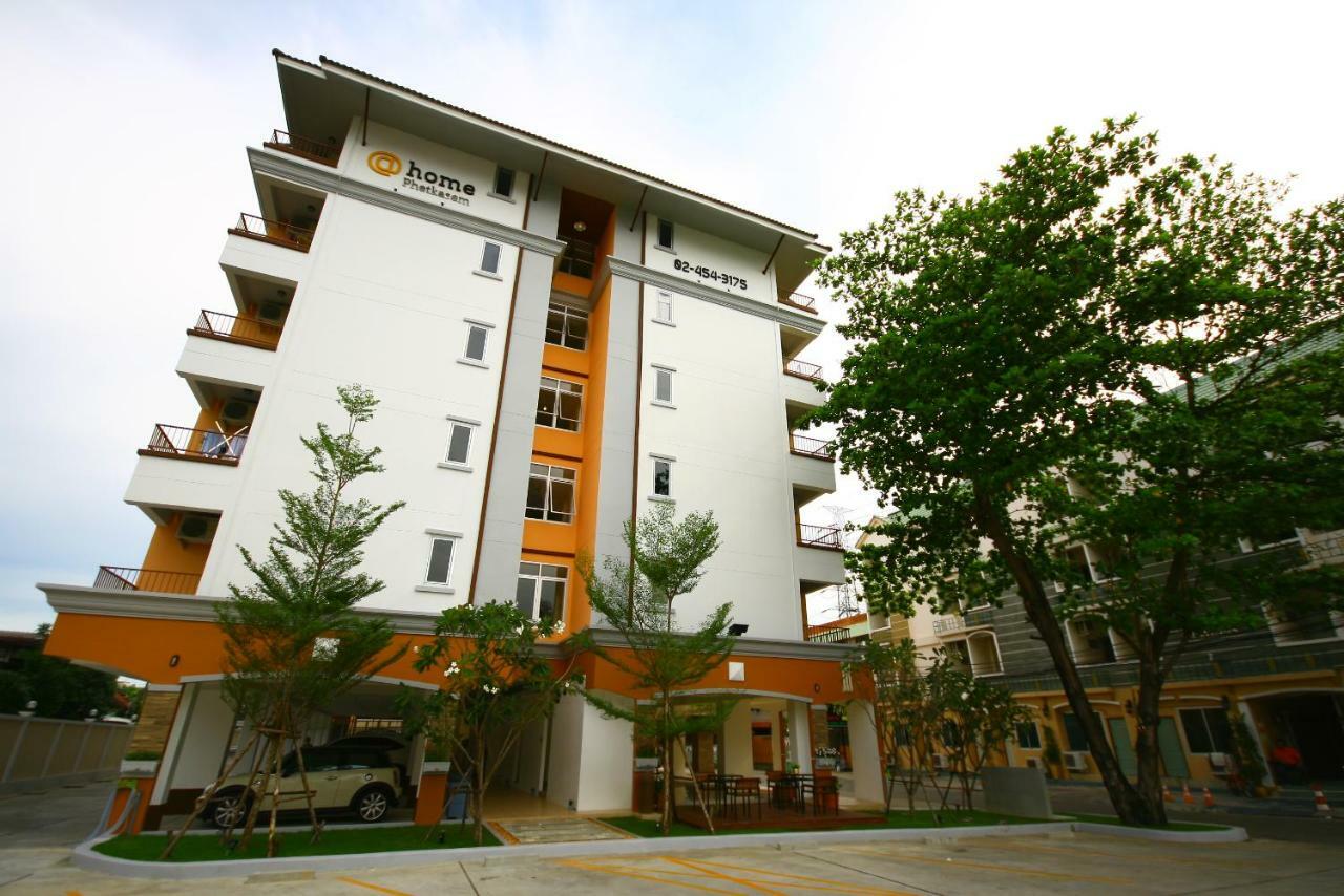 At Home Phetkasem Bangkok Exterior photo